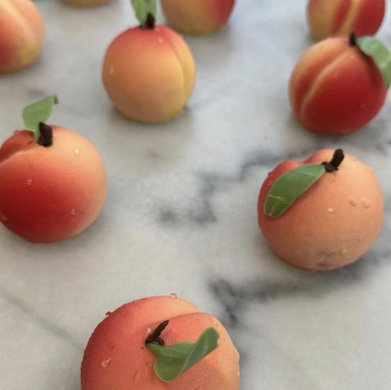 (4-fach) Silikon 3D Trend Früchte Kuchen Form DIY Gussform für Virale Frucht Desserts - Pfirsich