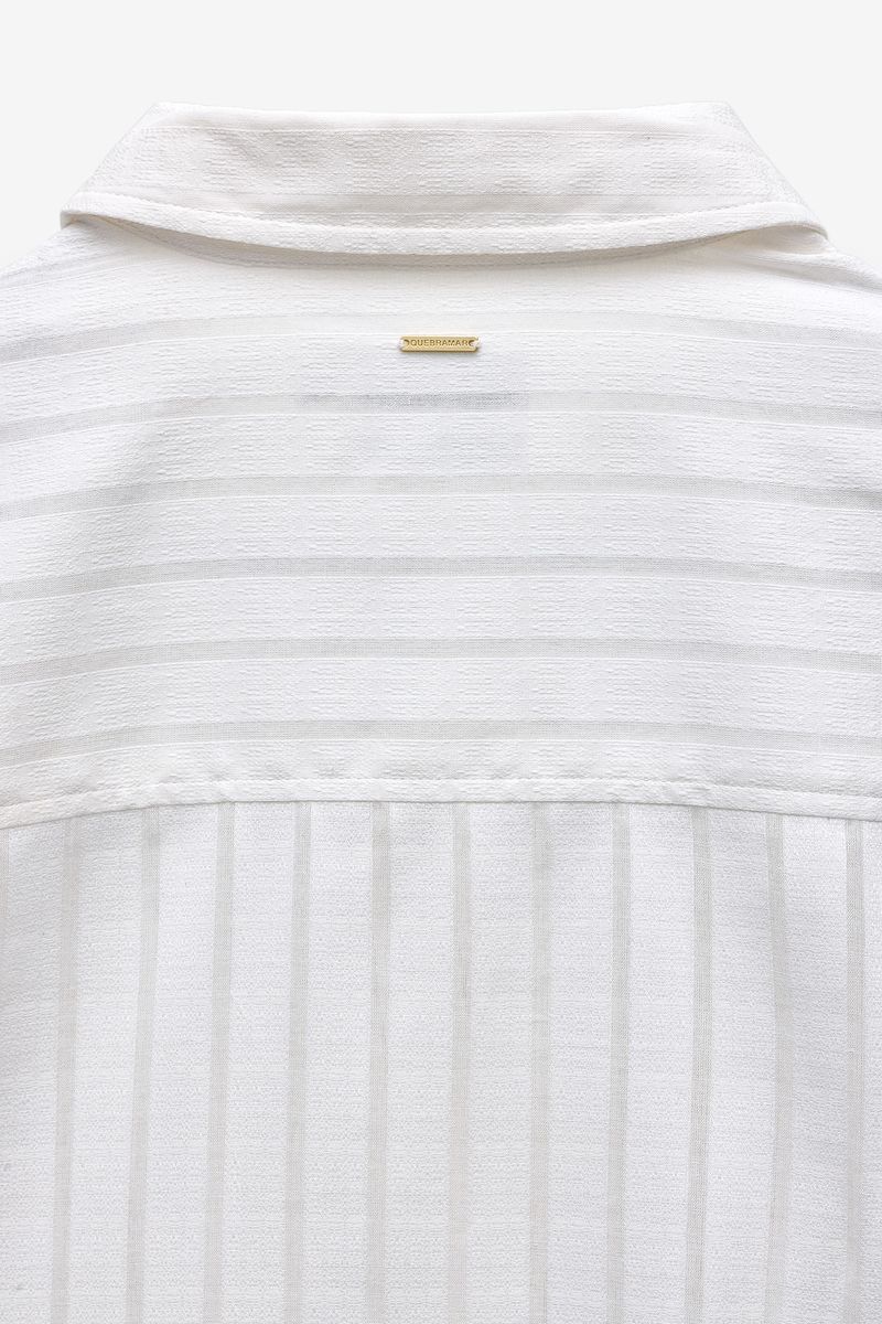 CAMISA COM RISCAS DE FANTASIA