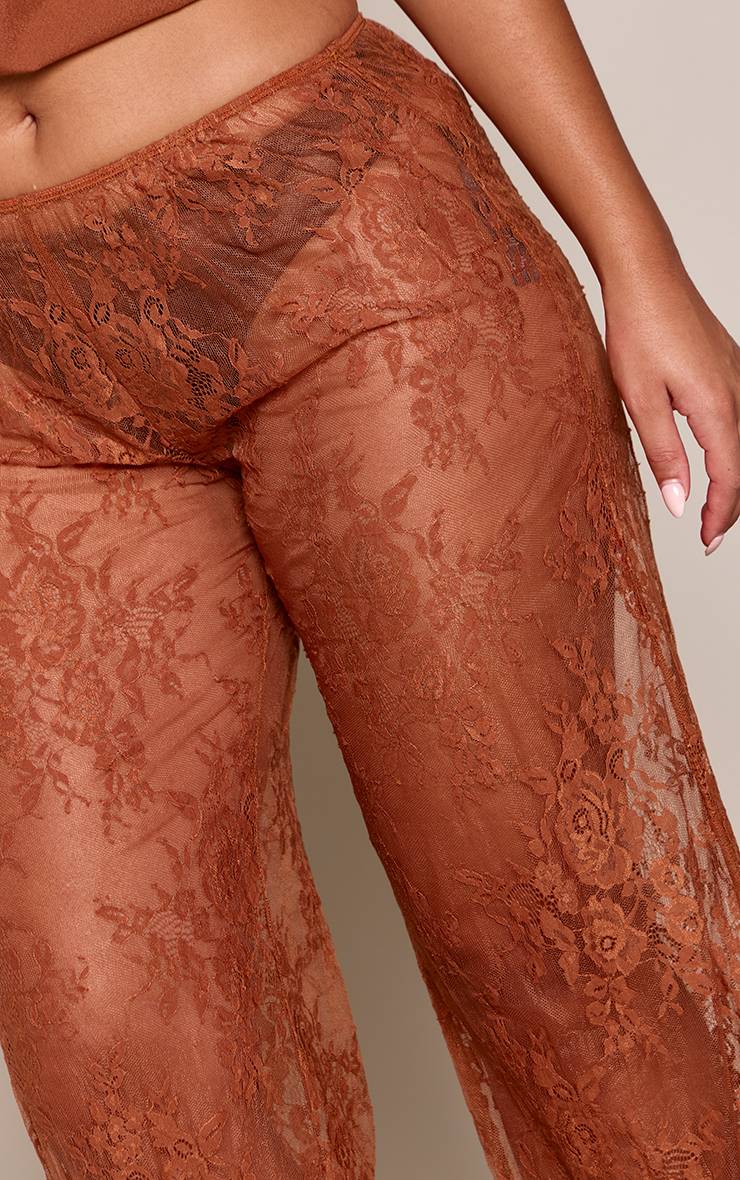 Marron Robe Asymétrique En Satin Et Dentelle Près Du Corps
