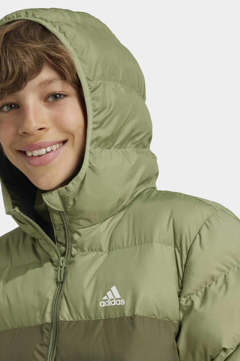 adidas gewatteerd jack olijfgroen