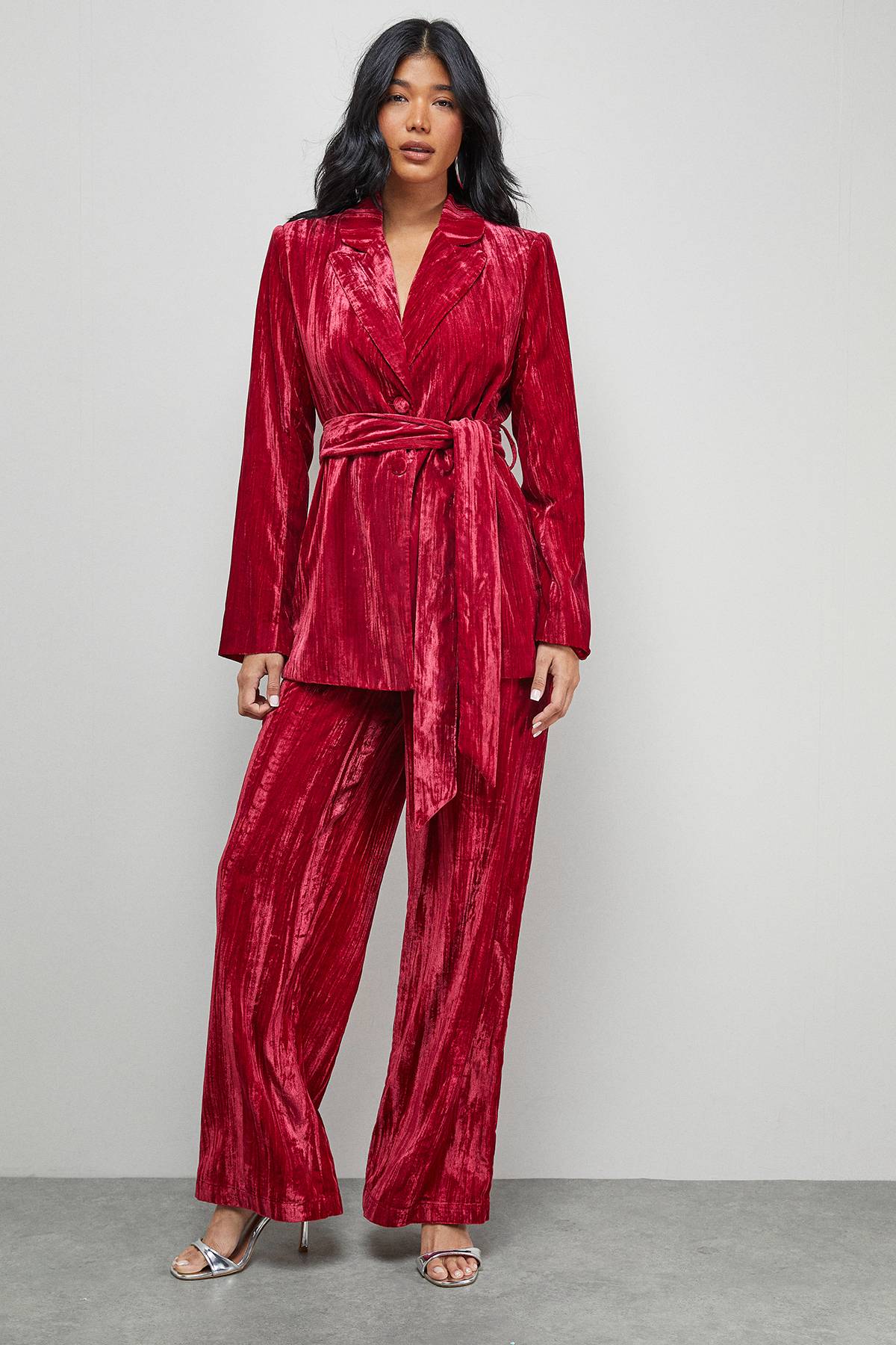 Warehouse Ensemble Blazer Ceinturé en Velours Froissé