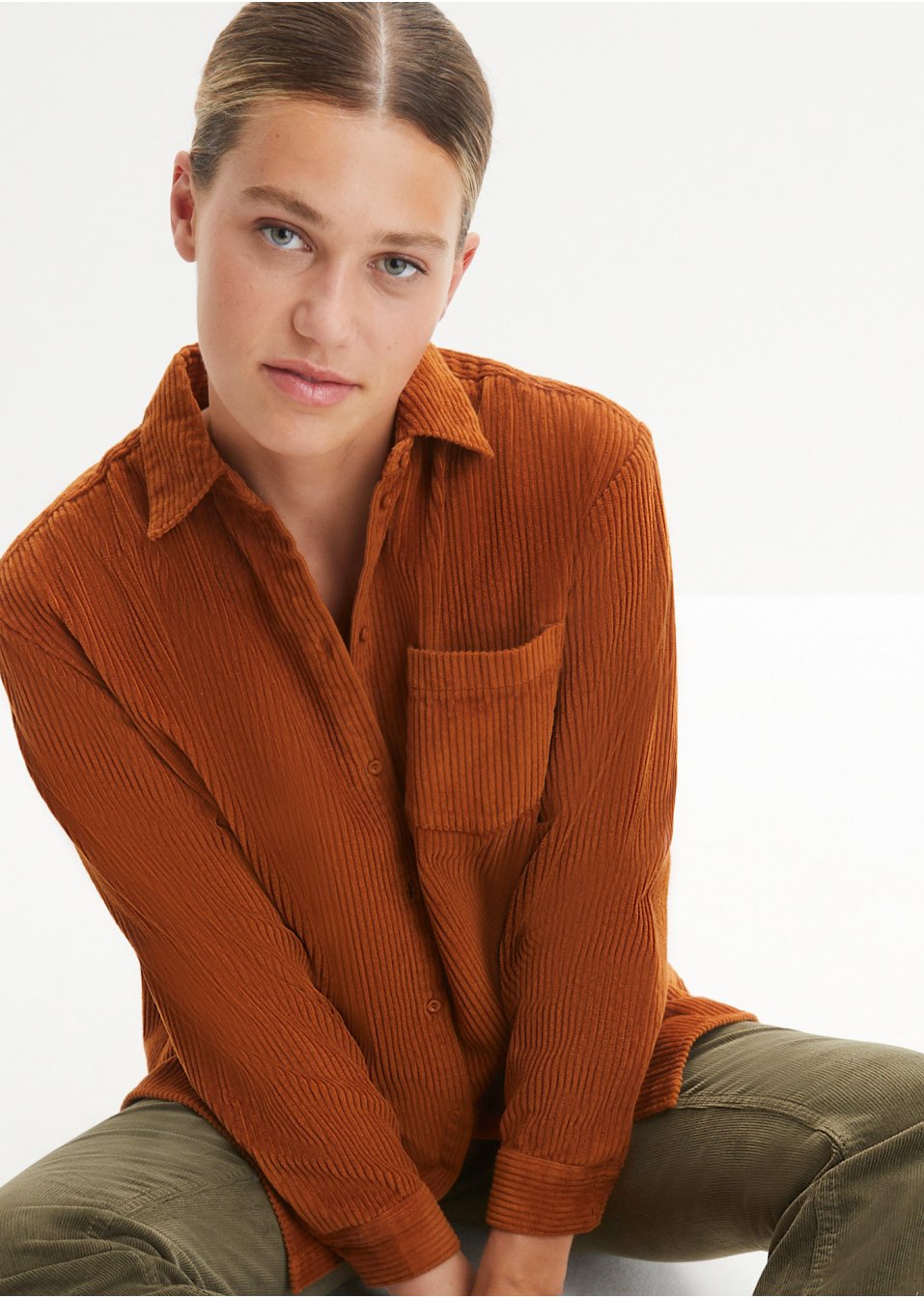 Chemise en velours de coton côtelé