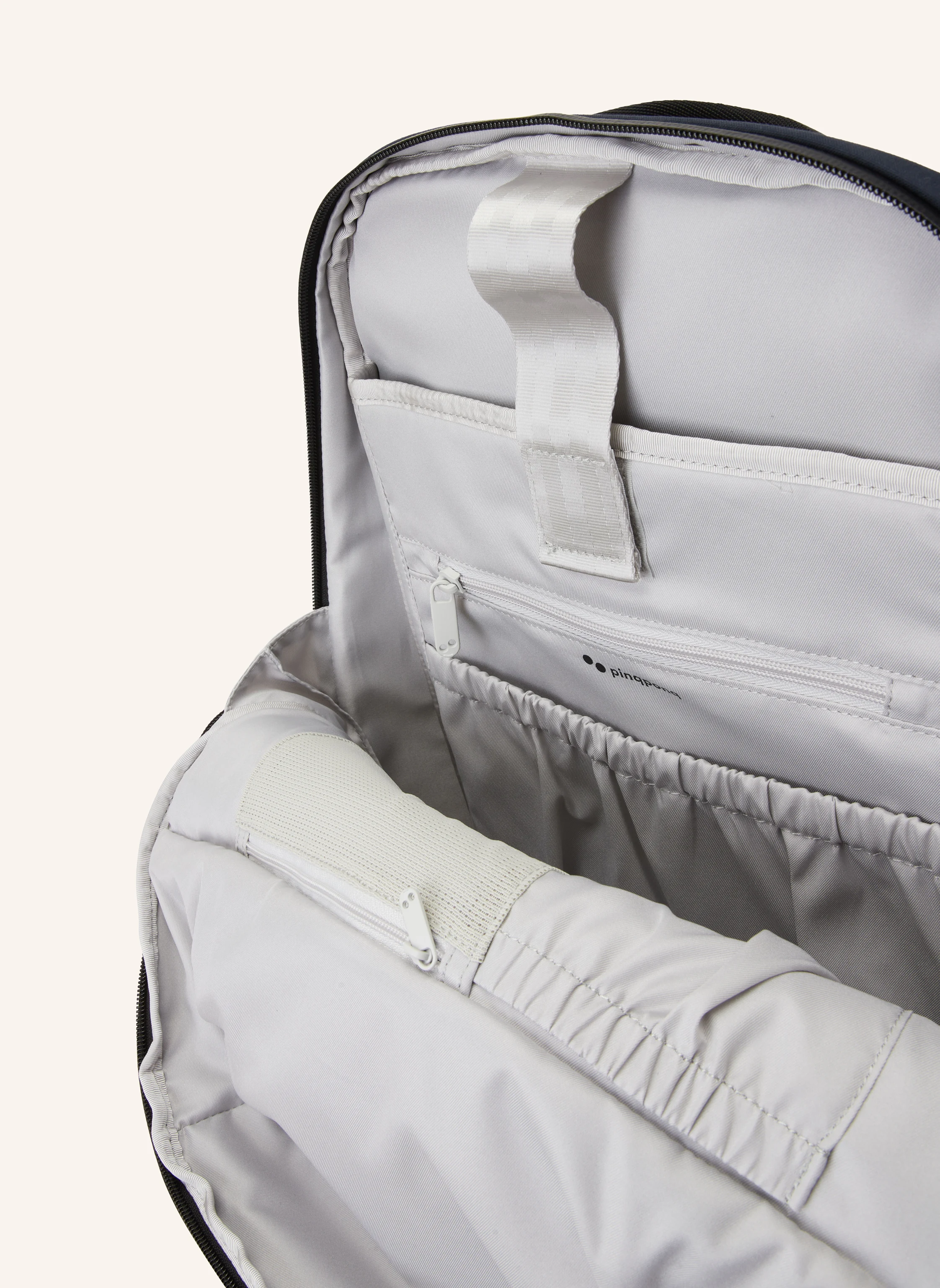 pinqponq Rucksack KONTOR 16 l mit Laptop-Fach