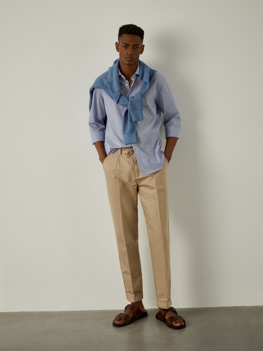 Camisa de riscas slim fit em popelina