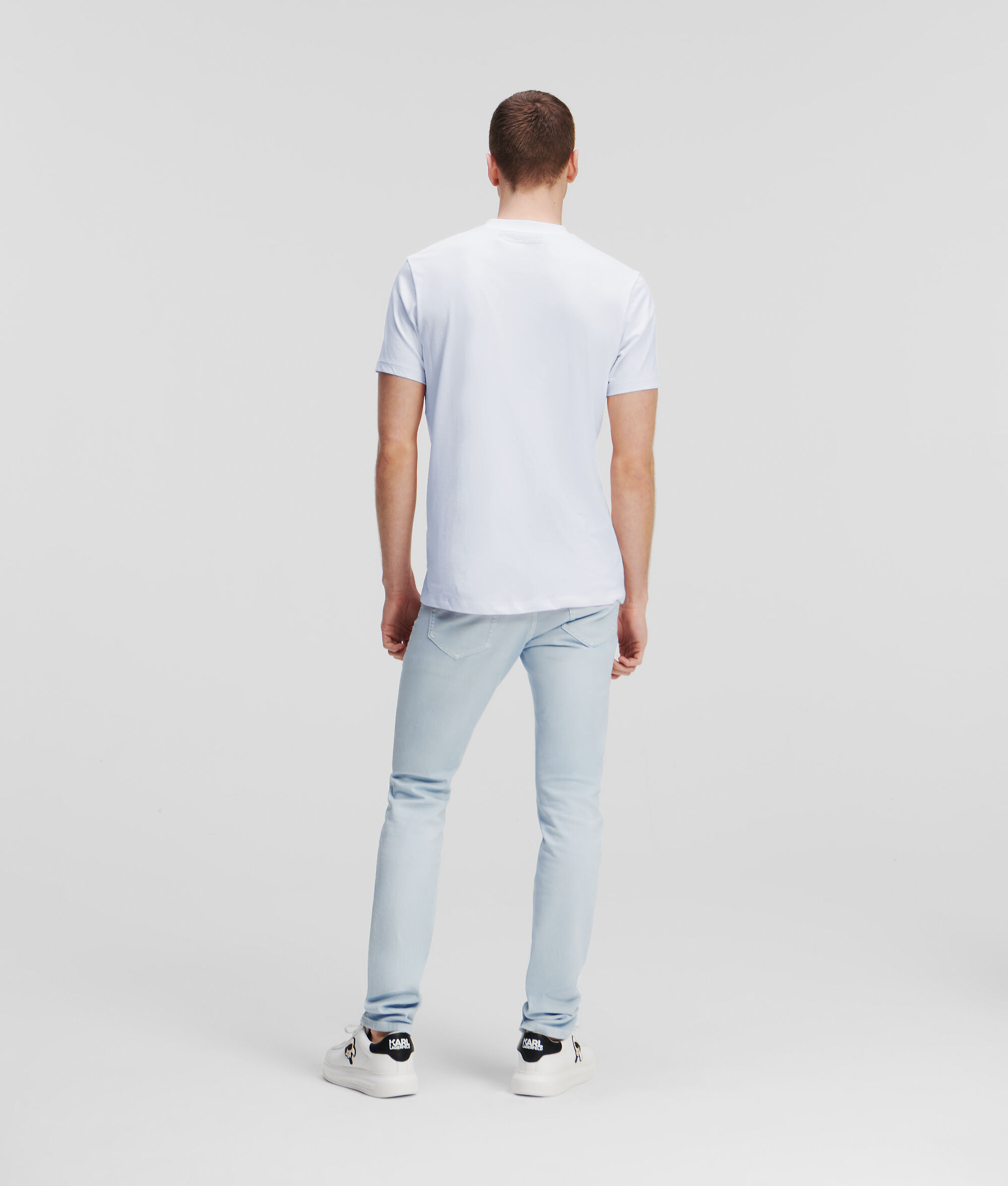 T-shirt avec logo brodé