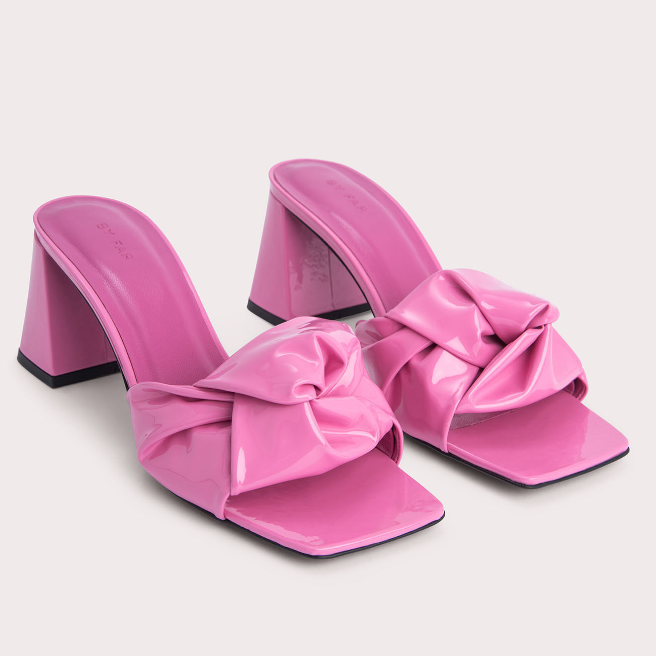 By Far Mules en Cuir verni Lamar roses - Talon 7 cm