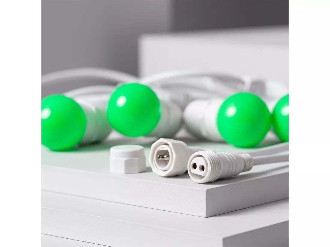 Kit Guirlande Waterproof 5.5m Blanche + 8 Ampoules LED E27 G45 3W de Couleurs Vert