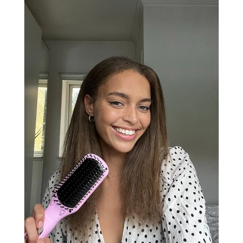 Nectarine Straightening Brush