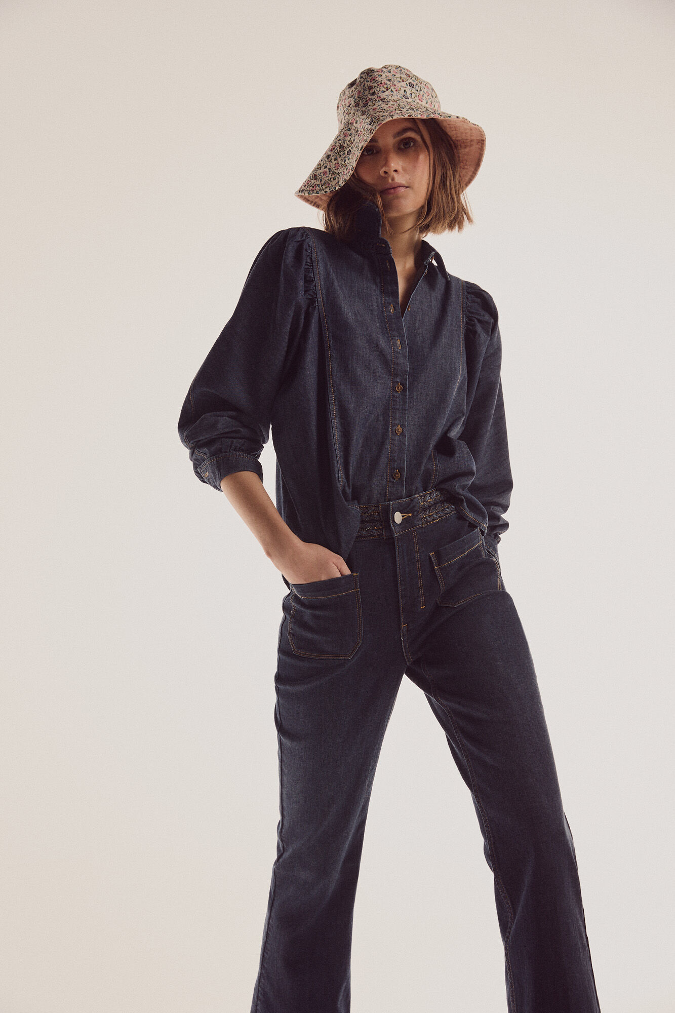 Calça jeans flare trançada - Azul