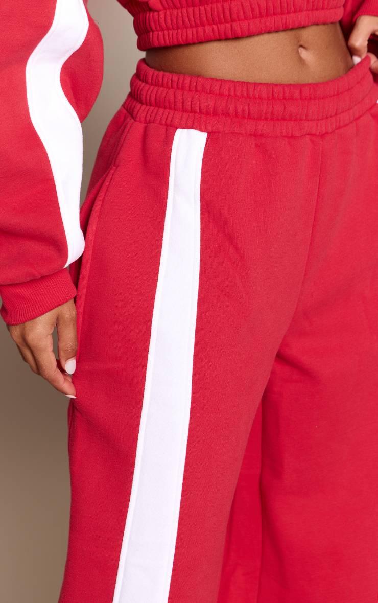 Rouge Jogger Petite À Jambes Larges Avec Bandes Contrastées