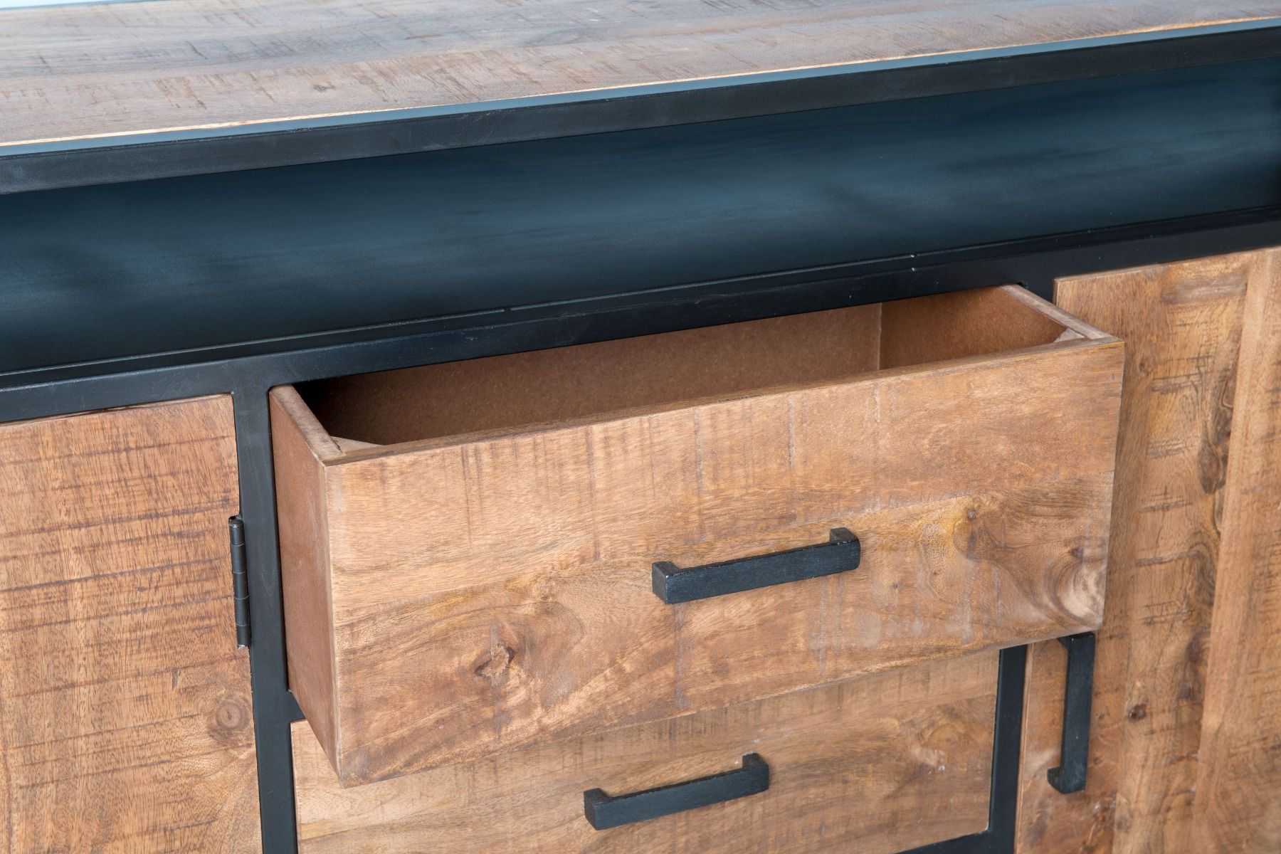 Dressoir Sturdy B180 x D40 x H90 cm