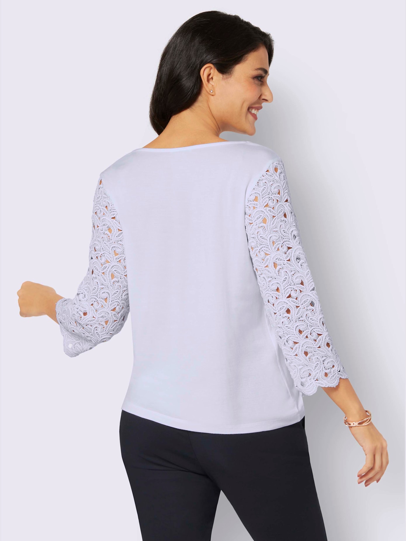 T-shirt dentelle séduisante