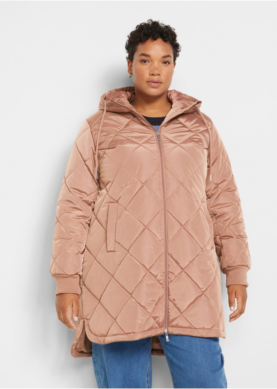 Manteau court à capuche avec surpiqûres