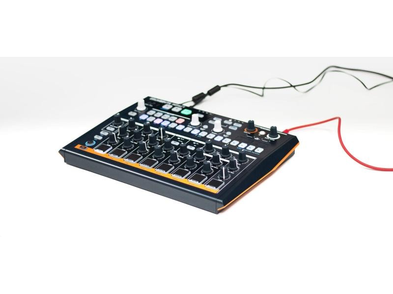 Arturia Drum Machine Drumbrute Impact Analoger Drum-Synth
