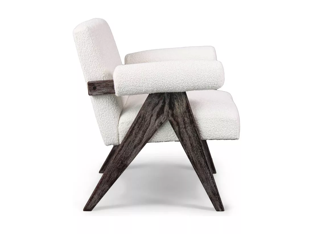 Avana - Fauteuil en bois massif de Parawood et tissu bouclé anti-tache