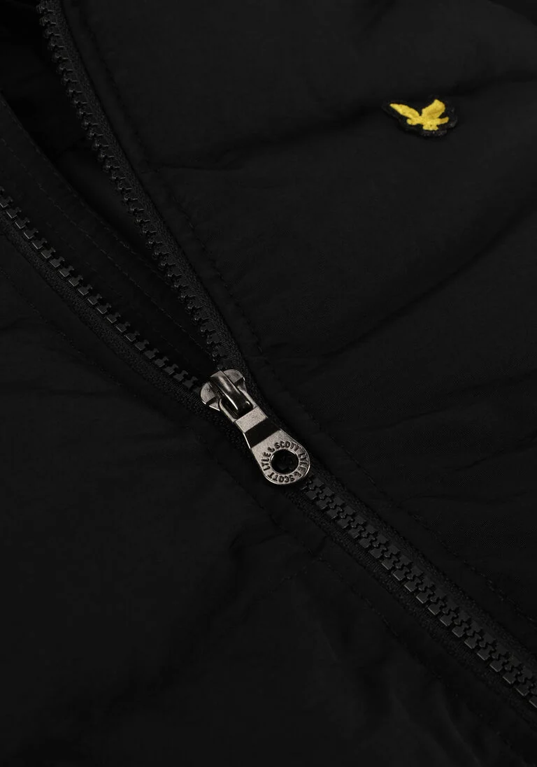 LYLE & SCOTT zwarte lyle & scott gewatteerde jas patch pocket puffer