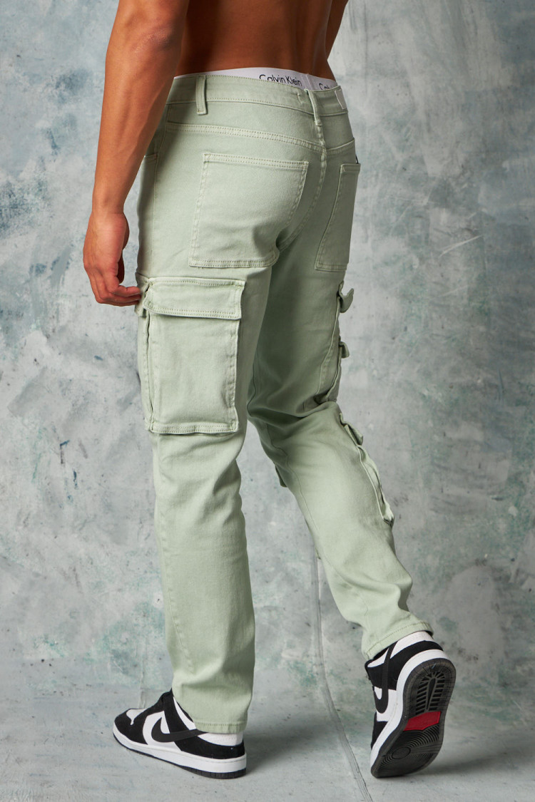 Jeans vert clair coupe droite à poches cargo