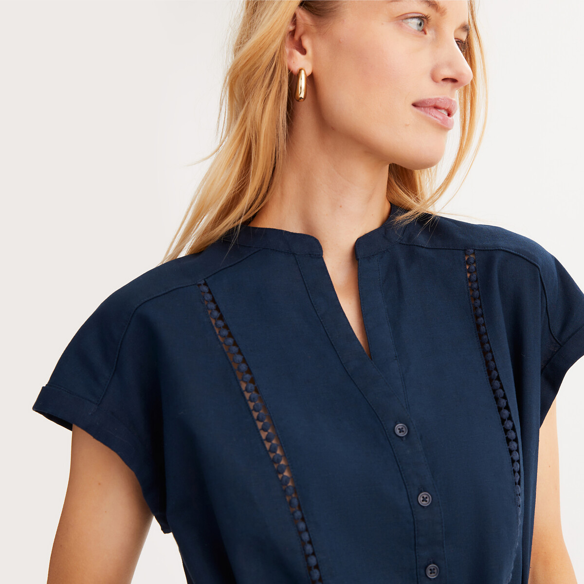 ANNE WEYBURN<br>Vestido reto, comprimento midi, mangas curtas