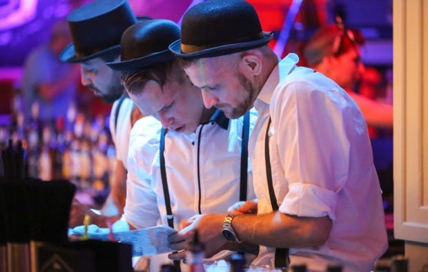 Showdinner Berlin - Inkl. typisch Berliner Menü