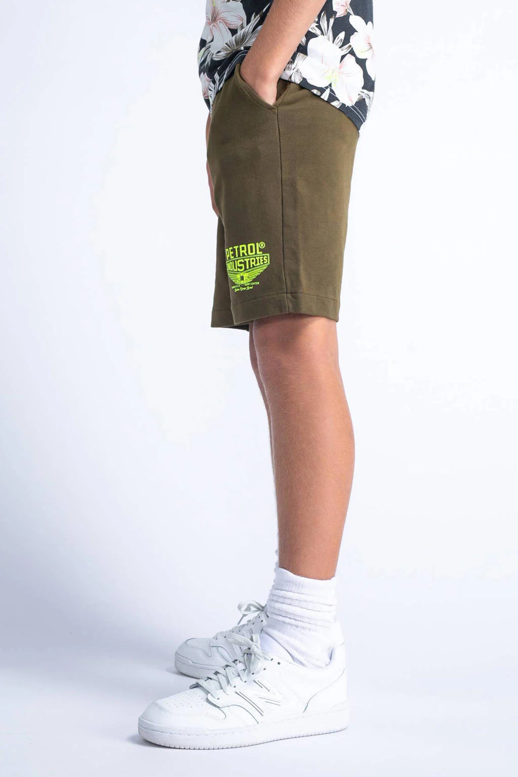 Petrol Industries sweatshort mosgroen/limegroen