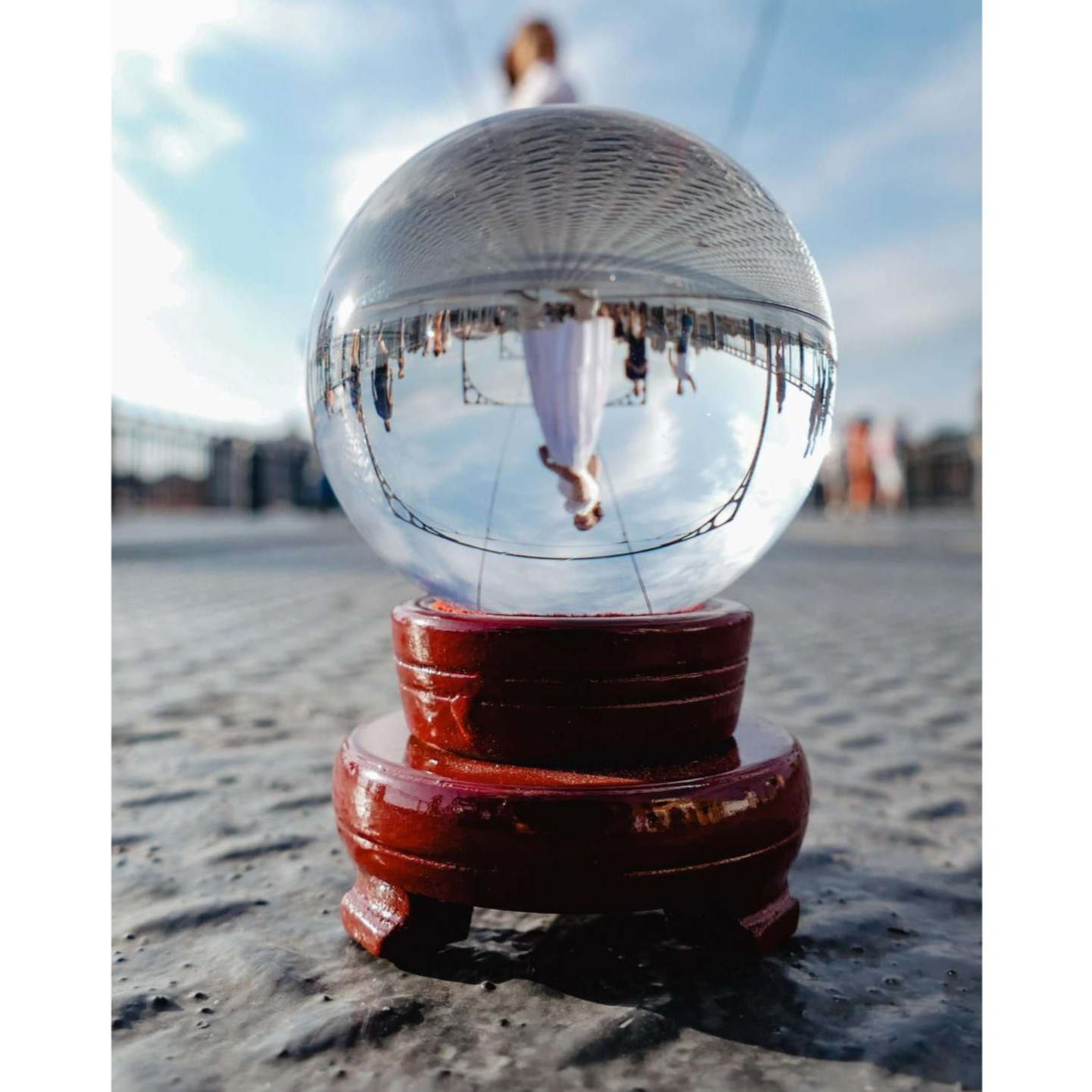 (Ø8cm) Kristall Fotografie K9 Glas Kugel mit Holzständer