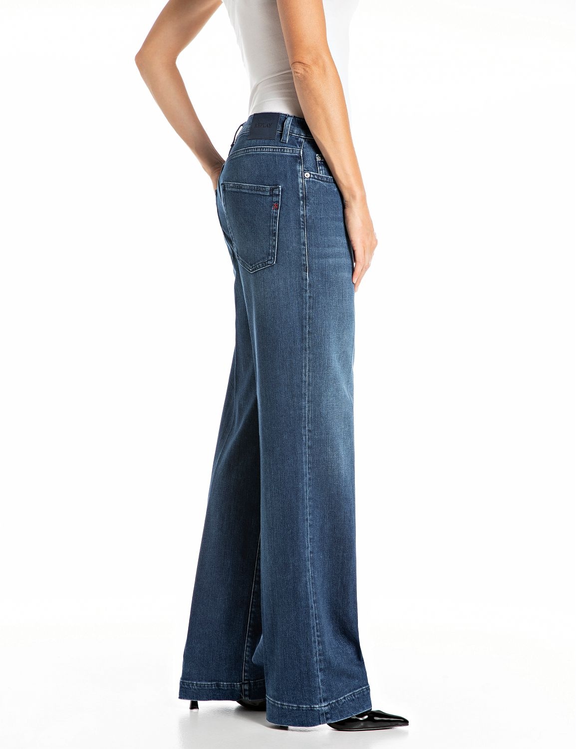 Replay Straight-Jeans »MELJA« mit weitem Bein
