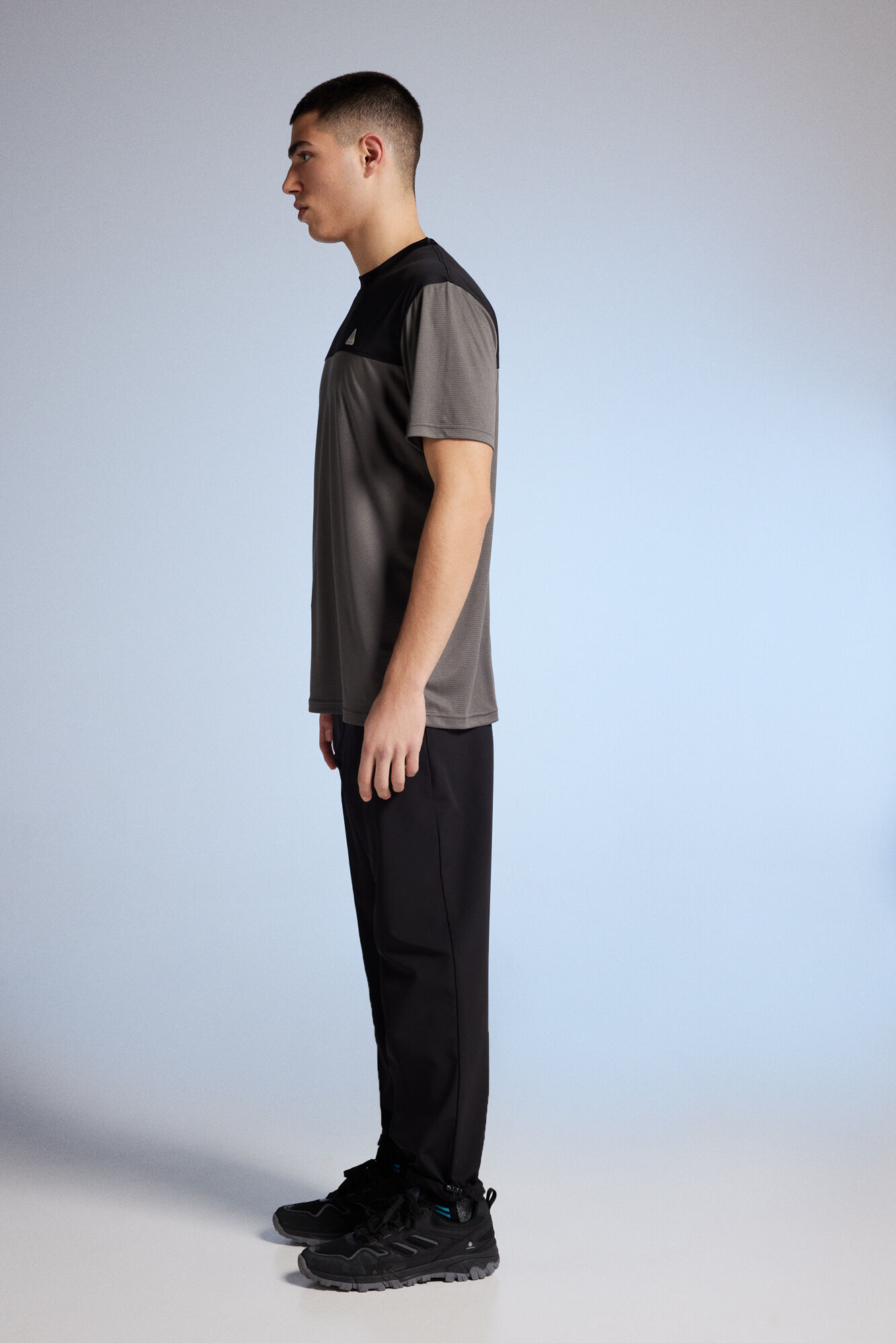 Camiseta para uso externo - cinza escuro