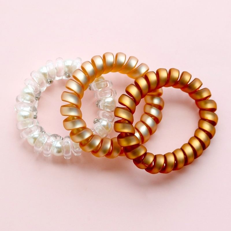 Tina's Dressoir - Vrolijkere haarringen