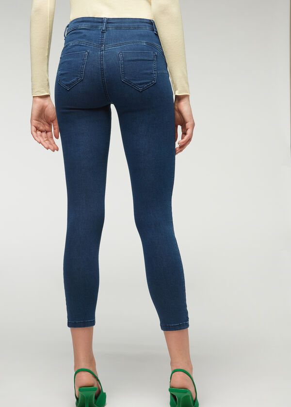 Jeans com efeito push-up e toque macio