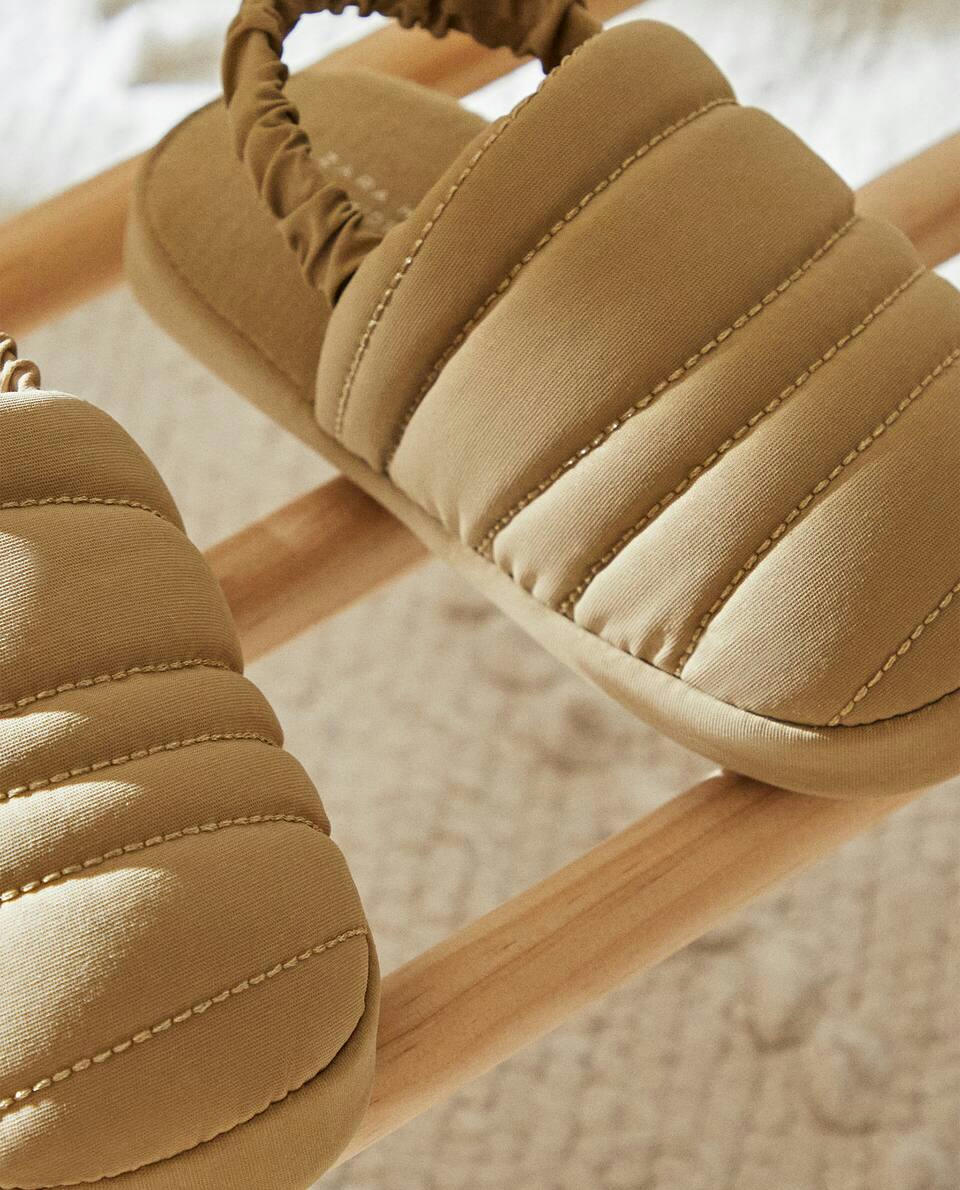 CHINELOS ACOLCHOADOS