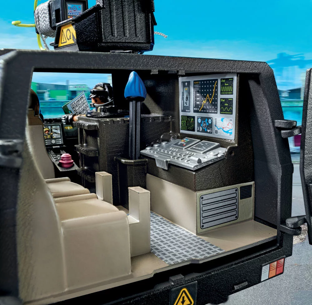 VEHICULE D'INTERVENTION DES FORCES SPECIALES - 71144