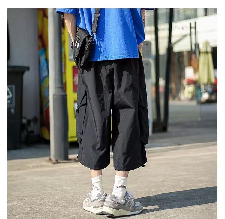 Neonity Wear - Halfhoge, effen capribroek met wijde pijpen