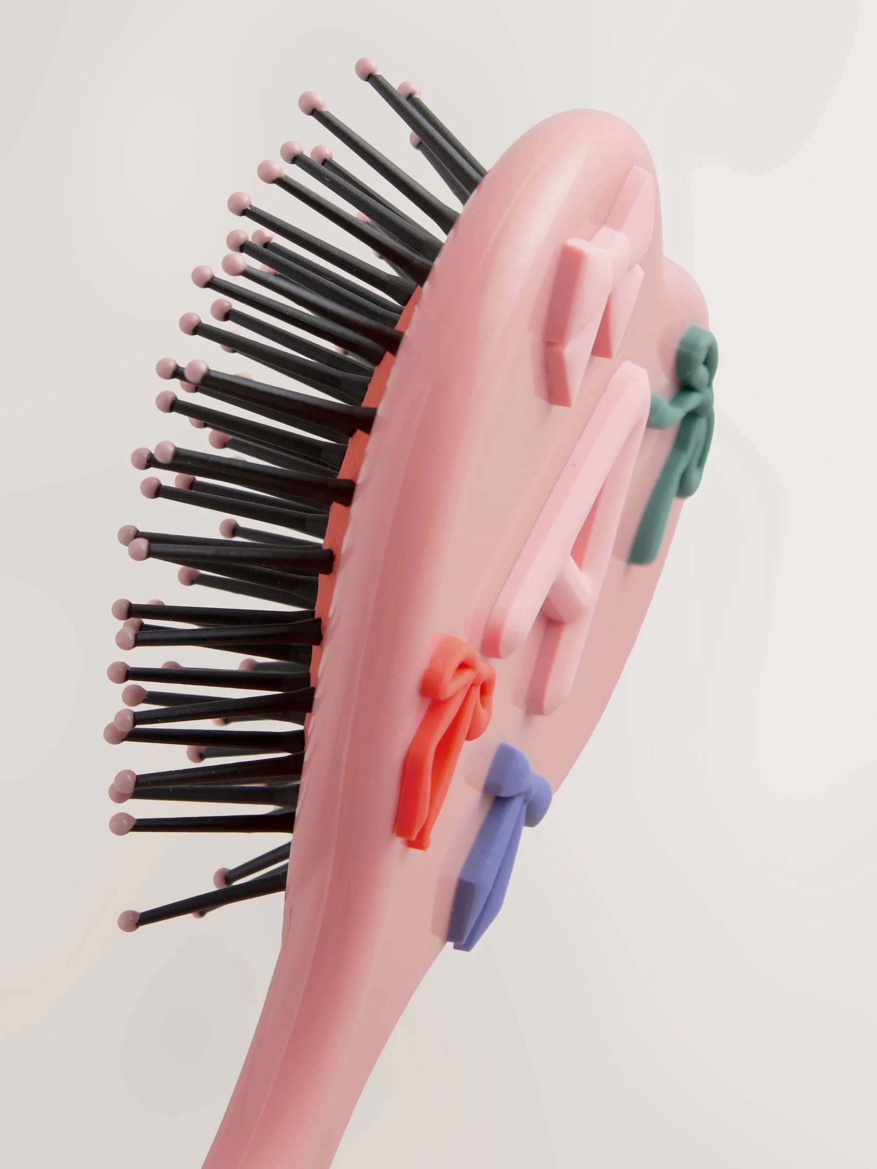 Roze - Initial Hair Brush With Bows