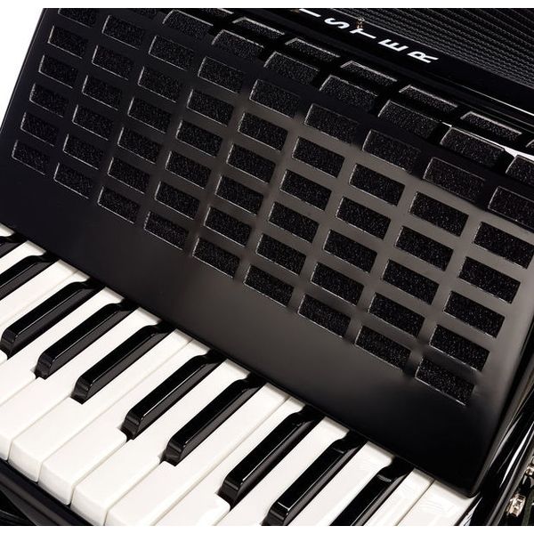 Weltmeister FB 26 Freebass Accordion