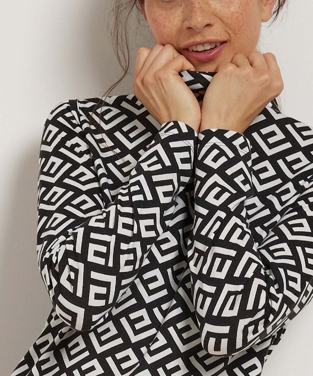 retro turtleneck top