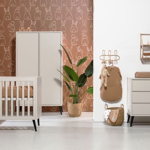 Europe Baby Sterre Babykamer Oatmeal / Zwart| Bed 60 x 120 cm   Commode