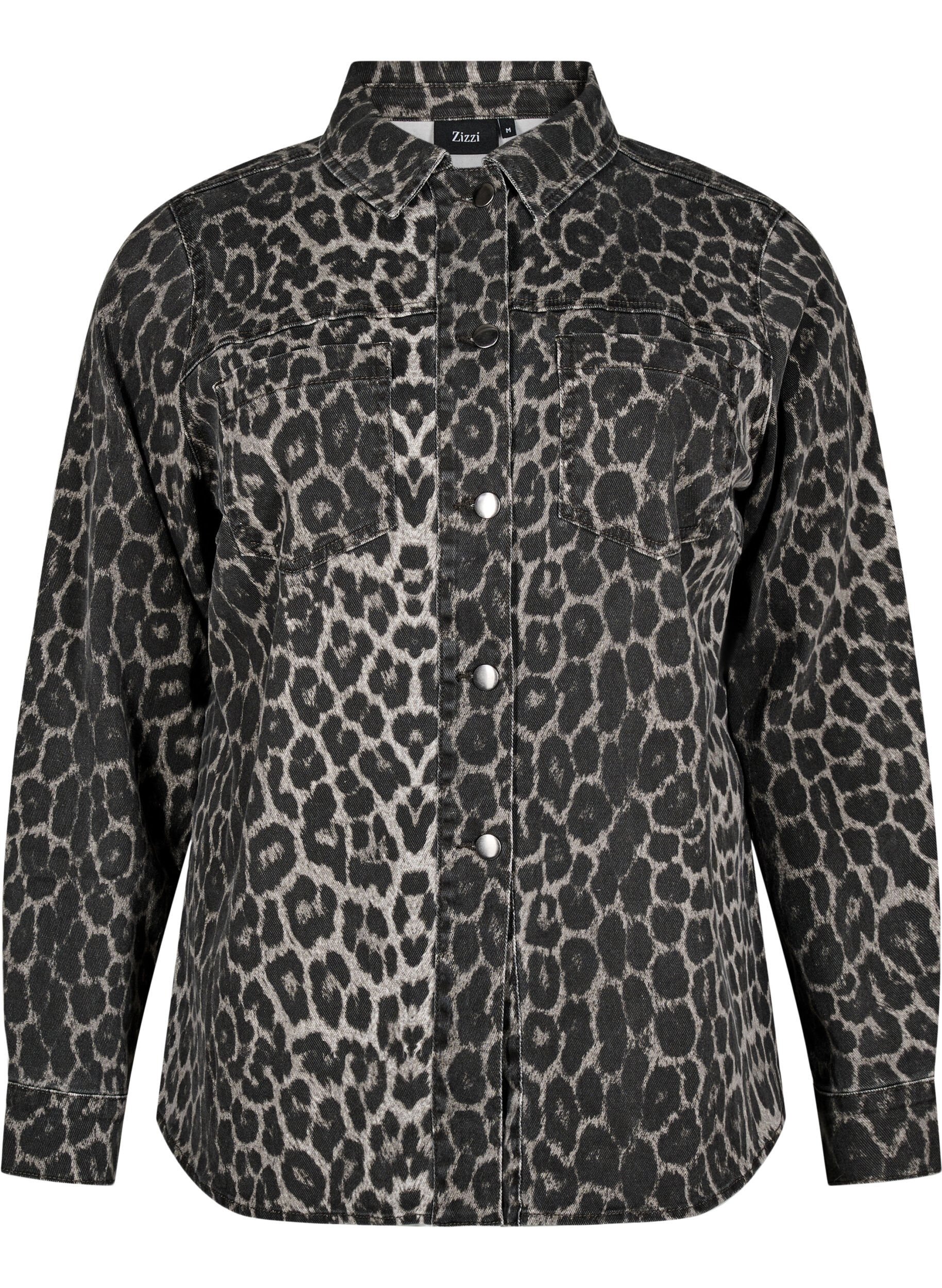 Denimskjorte i leopardprint med knapper