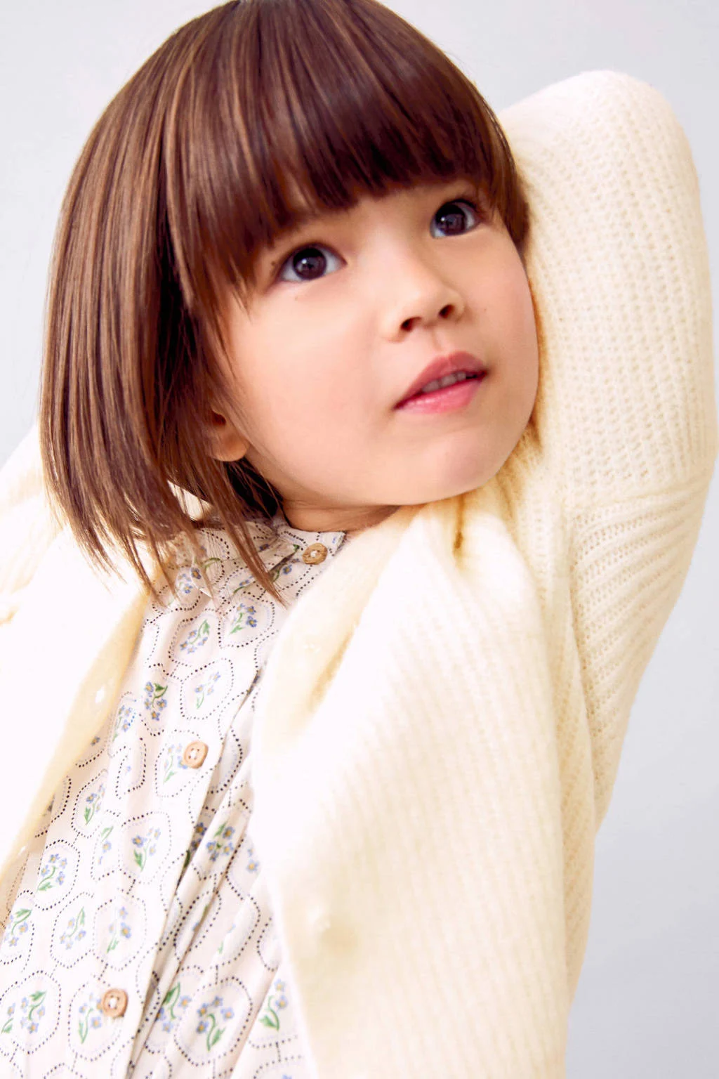 Mango Kids vest wit grof gebreid
