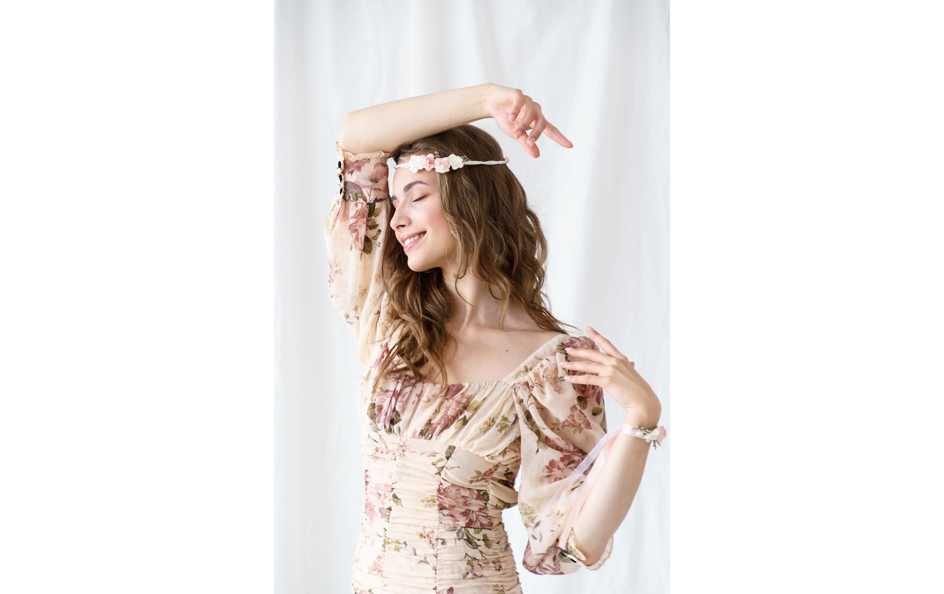 Hochzeitsaccessoire Blumenkranz 18 cm, PeachBlütenkranz als Haarschmuck für die Hochzeitsfrisur der Braut oder die Haare der Brautjungfern oder eine sommerliche Frisur für andere Partys