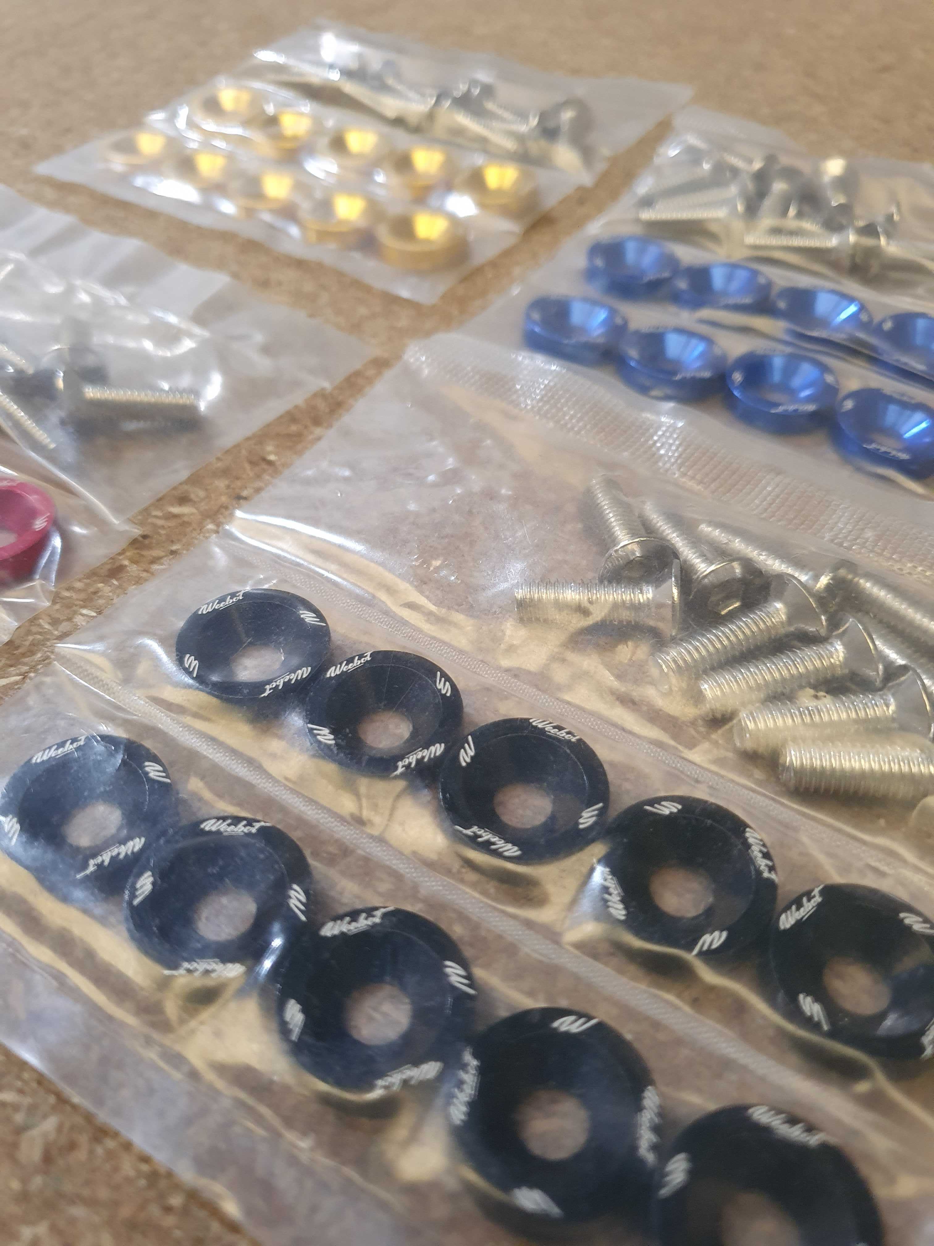 Lot de 10 Vis et Rondelles Custom Weebot  pour Trottinette - Plusieurs Couleurs
