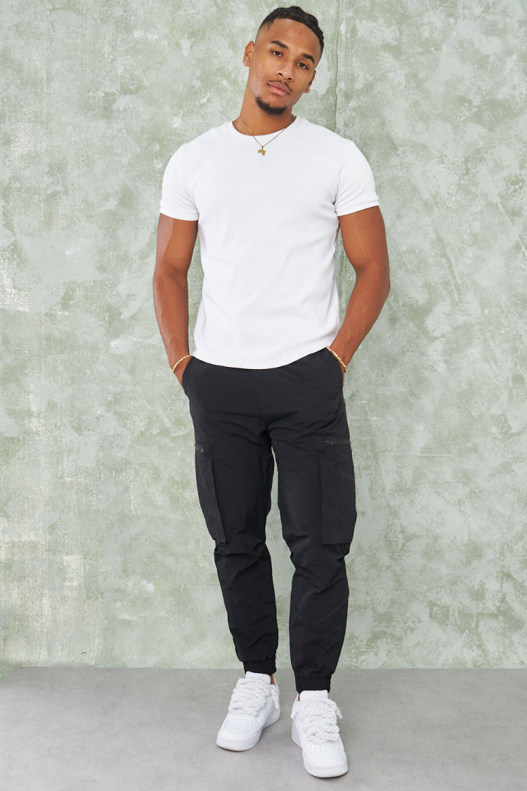 Pantalon noir en toile à poches