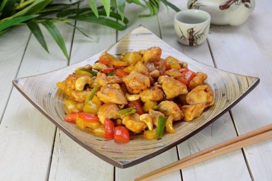 Kip in pittige Kung Bo-saus