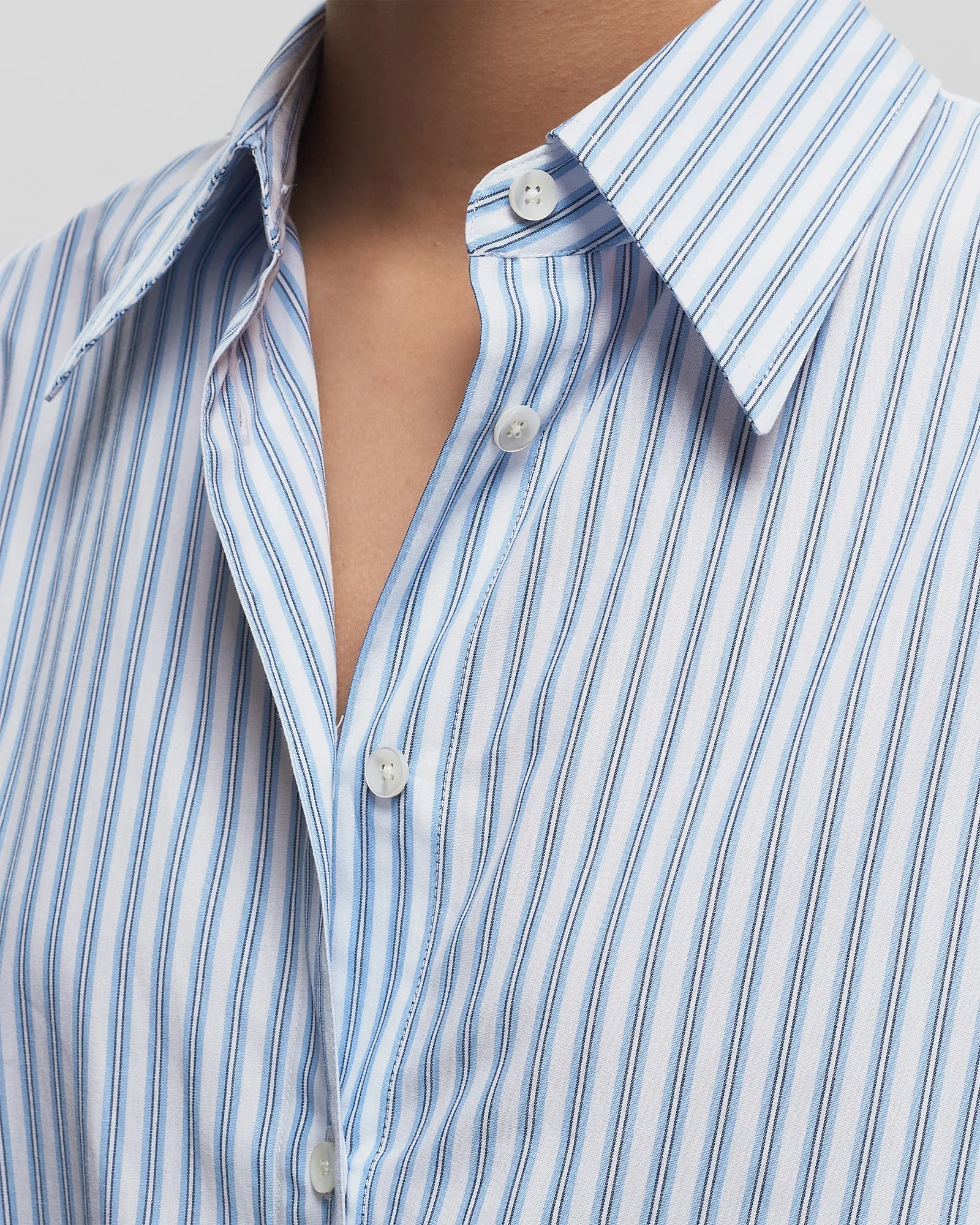 CLOSED OVERSIZED SHIRT
