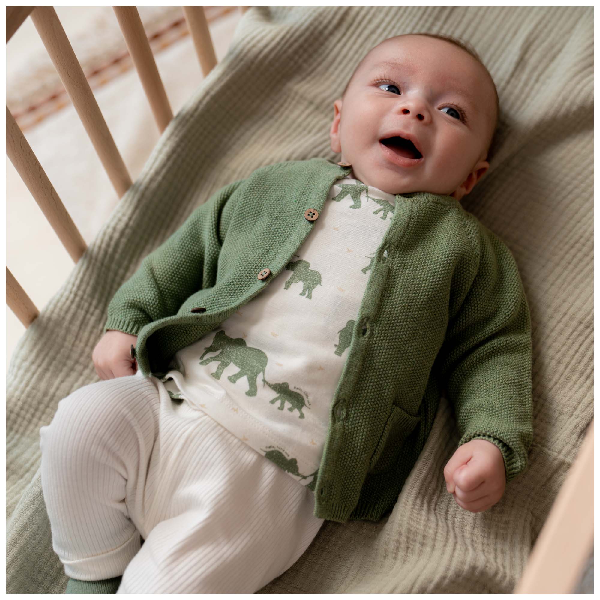 Prénatal newborn overslagshirt lange mouwen dierenprint groen