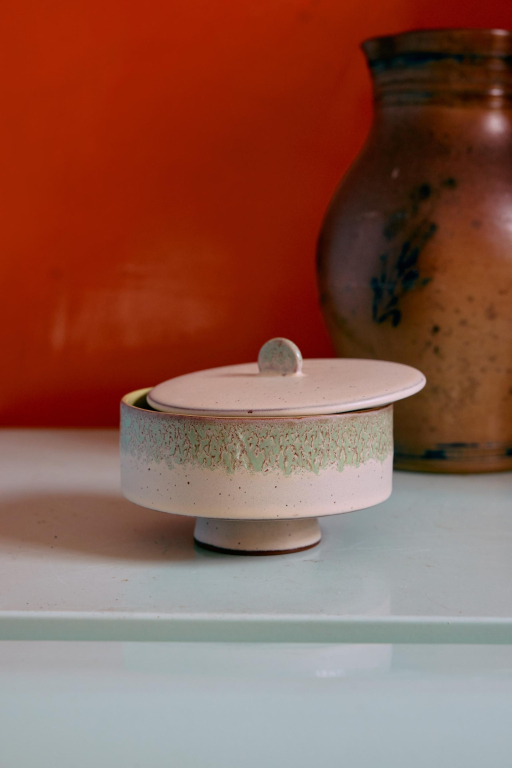 HKliving 70's Ceramic Bonbon voorraadpot op voet mauve