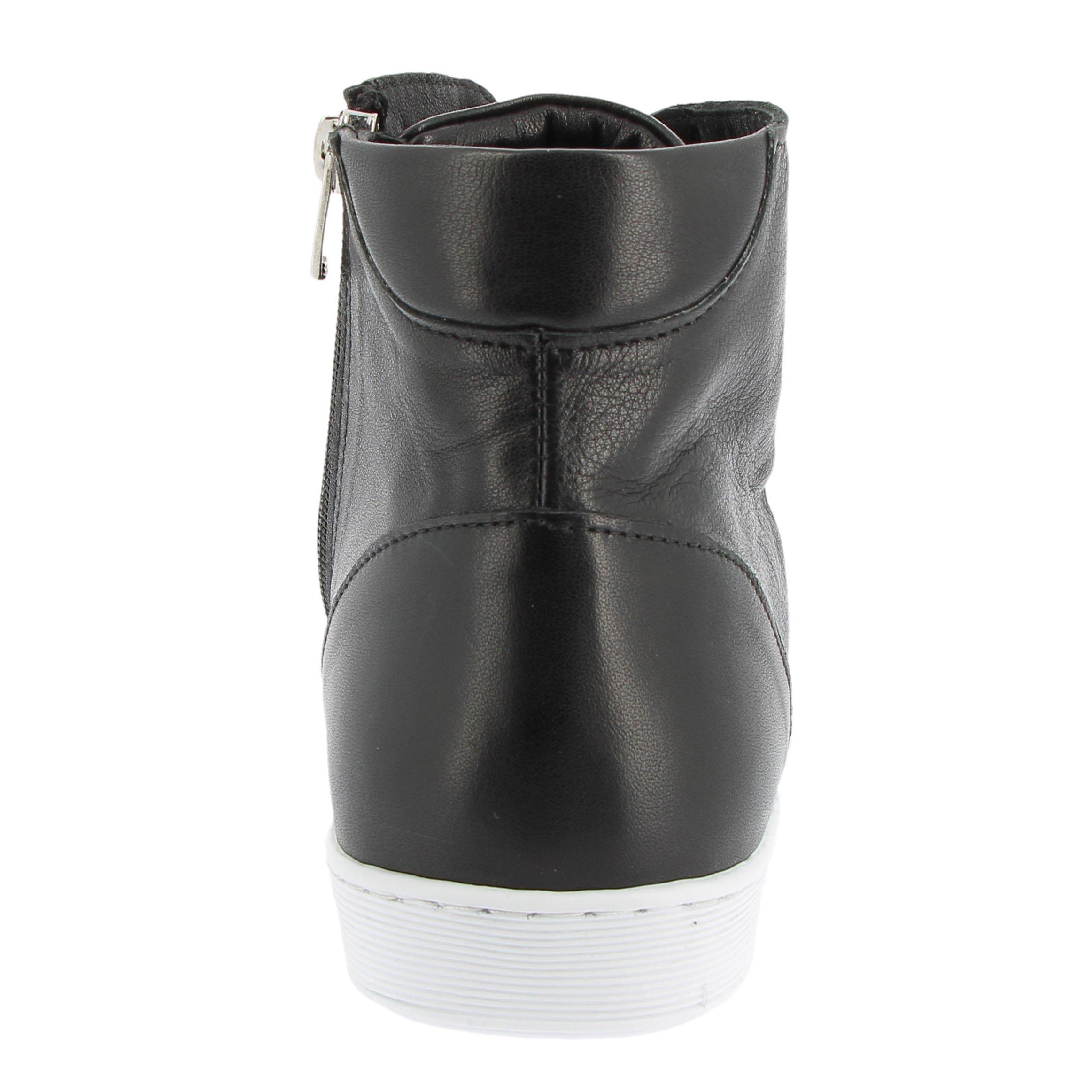 Schnürschuh mit elastischer Schnürung