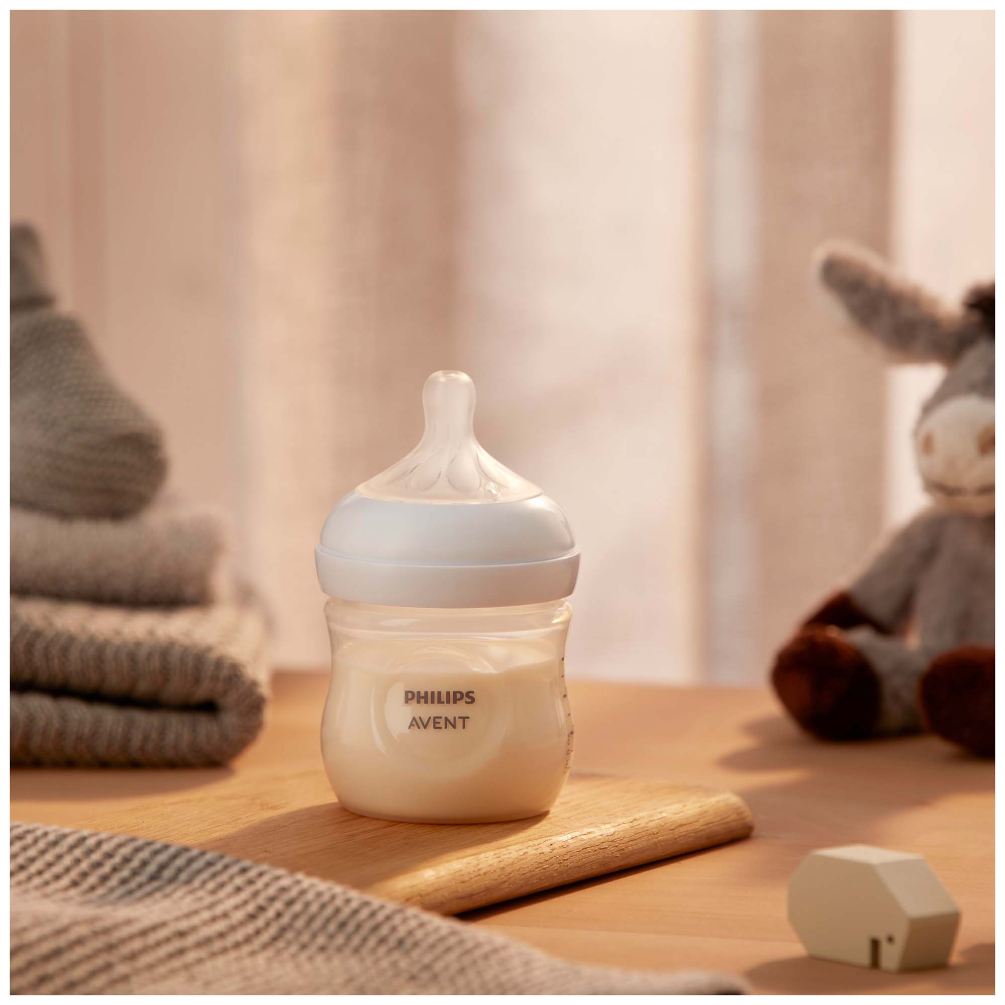 Philips Avent Natural Flesspeen 0M transparant