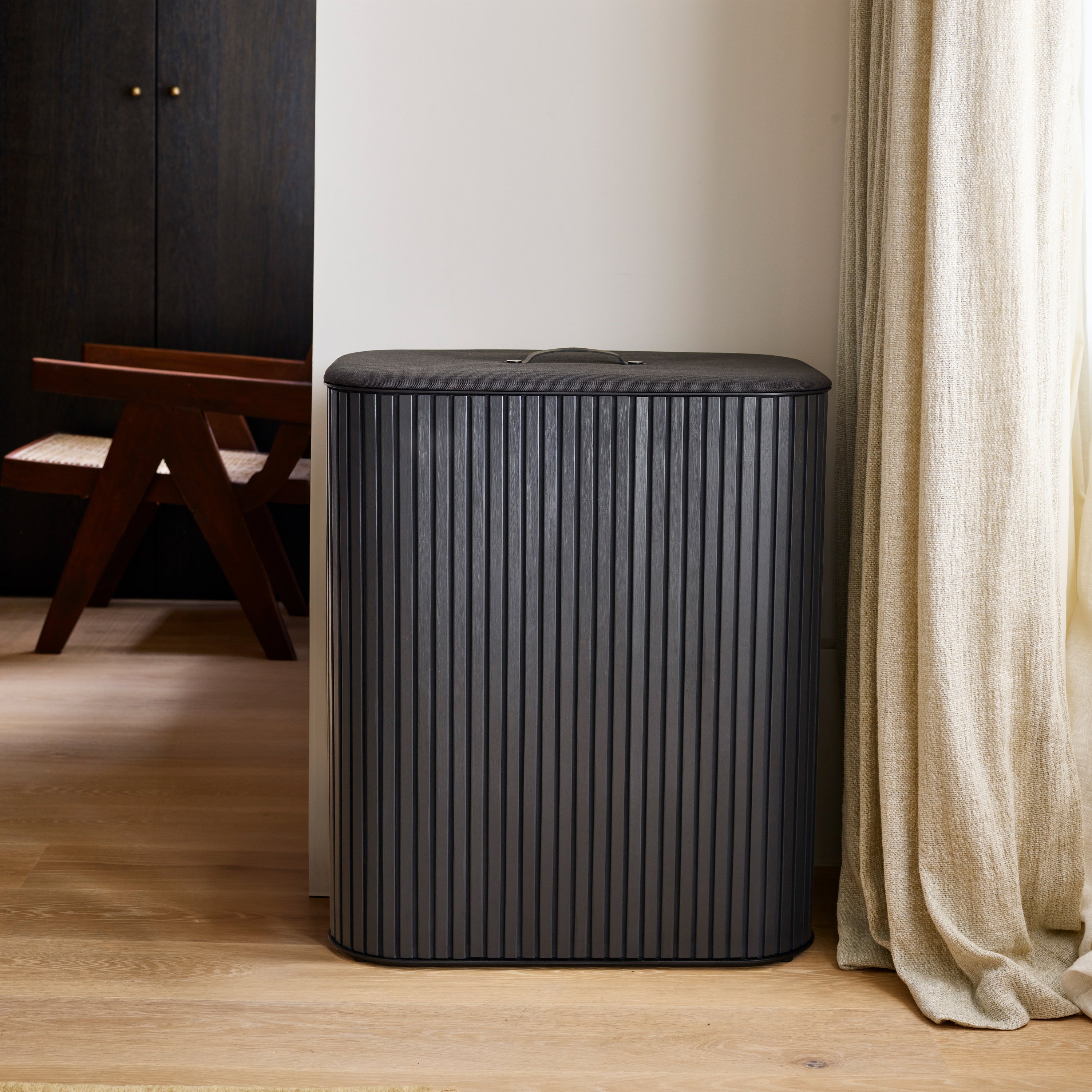 Joseph Joseph Tota Luxe Trio Wasmand 90 L - Black