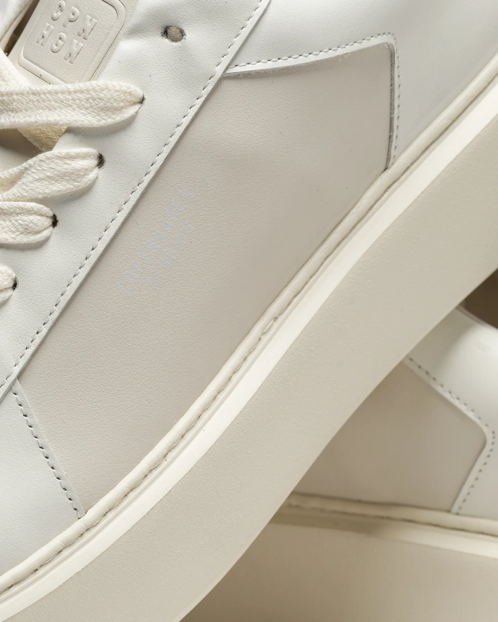 Copenhagen Studios CPH218 leather mix