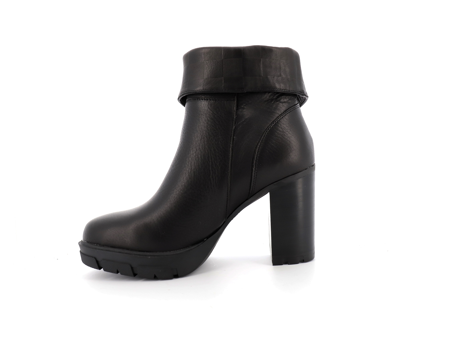 Carmela-67916 Cuir Noir
